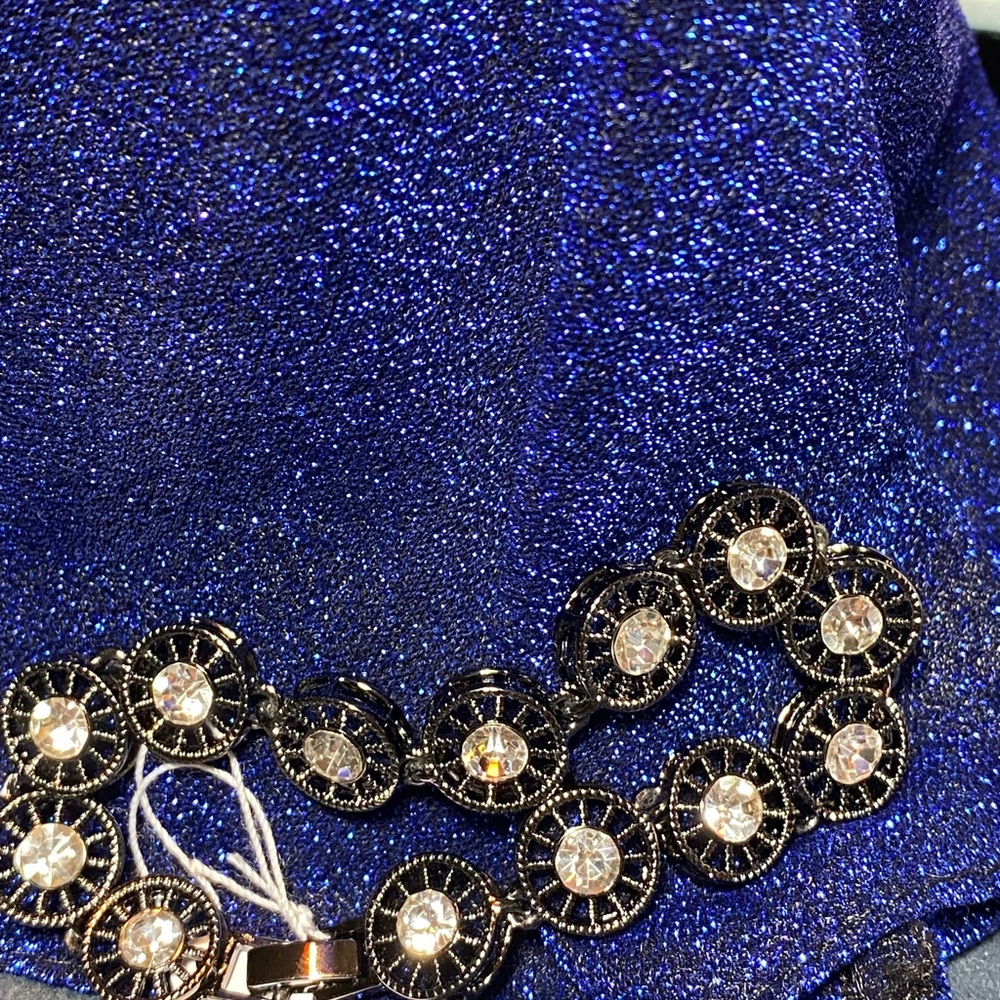 NWT 🖤 HEMATITE 🖤 FOCUS FILIGREE DISK WITH BEAUTIFUL CLEAR STONES BRACELET - Picture 6 of 9